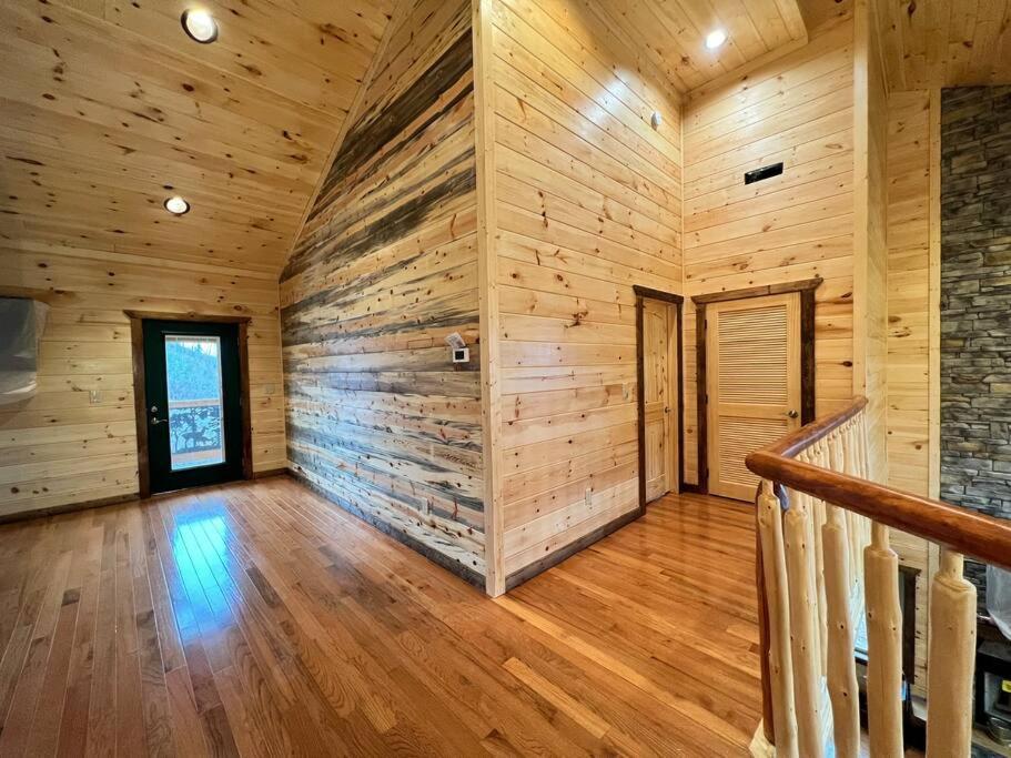 * * 4 Master Bedrooms, Views, Theater, Arcade, Evc Gatlinburg Exterior photo